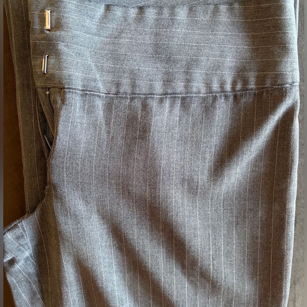 Max & Mia Sophisticated Gray Women's Pinstripe Trousers